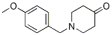 1-(4-Methoxybenzyl)piperidin-4-one Struktur