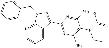 methyl(4,6-diamino-2-(1-benzyl-1H-pyrazolo[3,4-b]pyridin-3-yl)
pyrimidin-5-yl)(methyl)carbamate Struktur