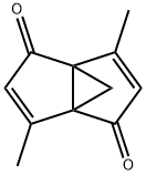 4,8-dimethyltricyclo[3.3.1.01,5]nona-3,7-diene-2,6-dione Struktur