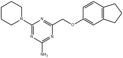 4-(2,3-dihydro-1H-inden-5-yloxymethyl)-6-piperidin-1-yl-1,3,5-triazin-2-amine Struktur