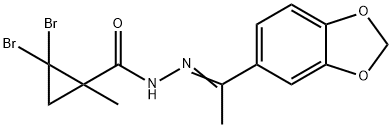 N-[(E)-1-(1,3-benzodioxol-5-yl)ethylideneamino]-2,2-dibromo-1-methylcyclopropane-1-carboxamide Struktur