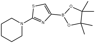 2-(piperidin-1-yl)-4-(4,4,5,5-tetramethyl-1,3,2-dioxaborolan-2-yl)thiazole Struktur