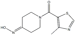 1-[(4-methyl-1,3-thiazol-5-yl)carbonyl]piperidin-4-one oxime Struktur