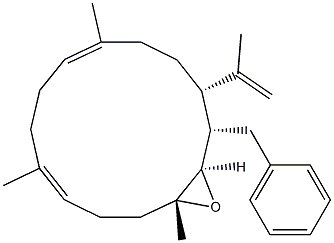 (1S,2R,3R,6E,10E,14S)-1-Benzyl-2,3-epoxy-14-(1-methylethenyl)-3,7,11-trimethylcyclotetradeca-6,10-diene Struktur