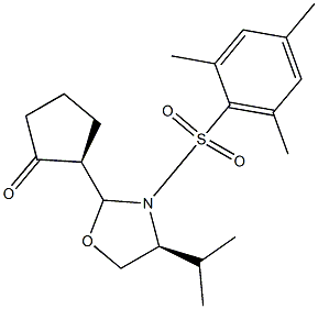 (2S)-2-[(2S,4S)-4-Isopropyl-3-(2,4,6-trimethylphenylsulfonyl)oxazolidin-2-yl]-1-cyclopentanone Struktur