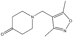 1-[(3,5-dimethyl-1,2-oxazol-4-yl)methyl]piperidin-4-one Struktur