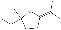 Tetrahydro-2-(1-methylethylidene)-5-methyl-5-ethylfuran Struktur