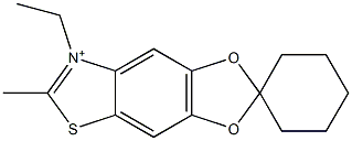 7'-Ethyl-6'-methylspiro[cyclohexane-1,2'-[1,3]dioxolo[4,5-f]benzothiazol]-7'-ium Struktur