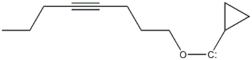 Cyclopropyl 4-octynyloxycarbene Struktur