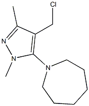 1-[4-(chloromethyl)-1,3-dimethyl-1H-pyrazol-5-yl]azepane Struktur