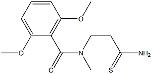 N-(2-carbamothioylethyl)-2,6-dimethoxy-N-methylbenzamide Struktur