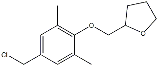 2-[4-(chloromethyl)-2,6-dimethylphenoxymethyl]oxolane Struktur