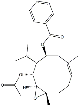 (1S,2R,3R,4S,6E,10S)-6,10-Dimethyl-3-(1-methylethyl)-11-oxabicyclo[8.1.0]undec-6-ene-2,4-diol 2-acetate 4-benzoate Struktur