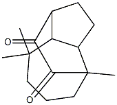 (+)-Decahydro-4,8,8-trimethyl-1,4-ethanoazulene-9,10-dione Struktur