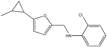 2-chloro-N-{[5-(2-methylcyclopropyl)furan-2-yl]methyl}aniline Struktur