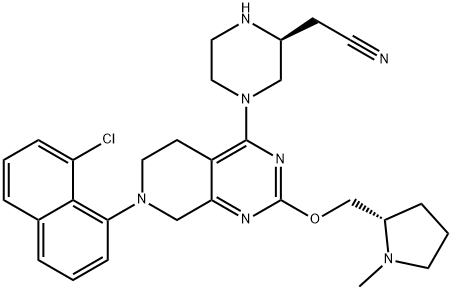 2-Piperazineacetonitrile, 4-[7-(8-chloro-1-naphthalenyl)-5,6,7,8-tetrahydro-2-[[(2S)-1-methyl-2-pyrrolidinyl]methoxy]pyrido[3,4-d]pyrimidin-4-yl]-, (2S)- Struktur