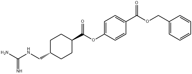 Benzoic acid, 4-[[[4-[[(aminoiminomethyl)amino]methyl]cyclohexyl]carbonyl]oxy]-, phenylmethyl ester, trans- (9CI) Struktur