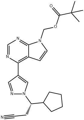 Propanoic acid, 2,2-dimethyl-, [4-[1-[(1S)-2-cyano-1-cyclopentylethyl]-1H-pyrazol-4-yl]-7H-pyrrolo[2,3-d]pyrimidin-7-yl]methyl ester Struktur