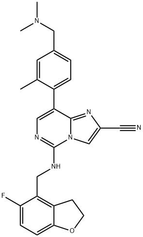 Imidazo[1,2-c]pyrimidine-2-carbonitrile, 8-[4-[(dimethylamino)methyl]-2-methylphenyl]-5-[[(5-fluoro-2,3-dihydro-4-benzofuranyl)methyl]amino]- Struktur