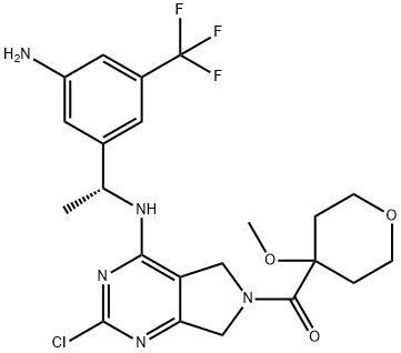 Methanone, [4-[[(1R)-1-[3-amino-5-(trifluoromethyl)phenyl]ethyl]amino]-2-chloro-5,7-dihydro-6H-pyrrolo[3,4-d]pyrimidin-6-yl](tetrahydro-4-methoxy-2H-pyran-4-yl)- Struktur