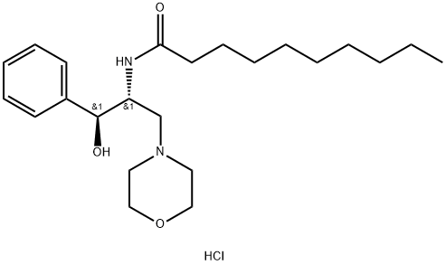 Decanamide, N-[(1R,2S)-2-hydroxy-1-(4-morpholinylmethyl)-2-phenylethyl]-, hydrochloride (1:1), rel- Struktur