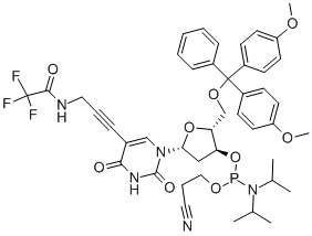 (2R,3S,5R)-2-((BIS(4-METHOXYPHENYL)(PHENYL)METHOXY)METHYL)-5-(2,4-DIOXO-5-(3-(2,2,2-TRIFLUOROACETAMIDO)PROP-1-YNYL)-3,4-DIHYDROPYRIMIDIN-1(2H)-YL)TETRAHYDROFURAN-3-YL 2-CYANOETHYL DIISOPROPYLPHOSPHORAMIDITE Struktur