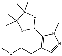 4-(2-methoxyethyl)-1-methyl-5-(4,4,5,5-tetramethyl-1,3,2-dioxaborolan-2-yl)-1H-pyrazole Struktur