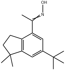 1-[6-(TERT-BUTYL)-1,1-DIMETHYL-2,3-DIHYDRO-1H-INDEN-4-YL]ETHAN-1-ONE OXIME Struktur