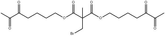 Bromomethyl(methyl)malonic acid bis(5,6-dioxoheptyl) ester Struktur