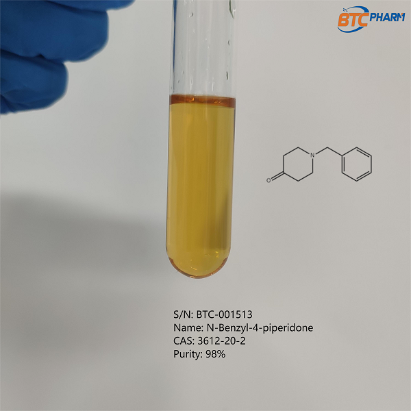 N-Benzyl-4-piperidone