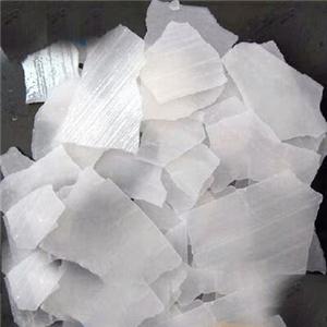 Sodium hydroxide flakes 