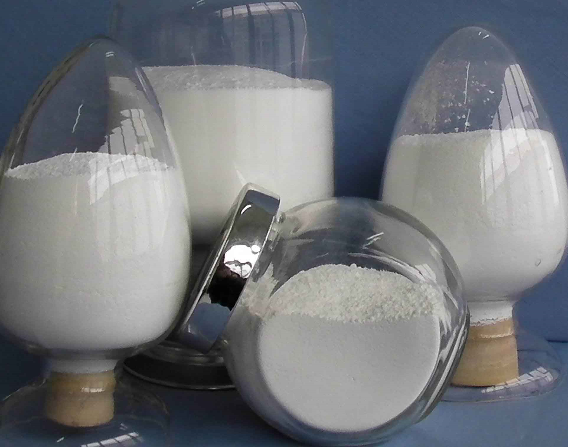 Polyvinylpyrrolidone powder  