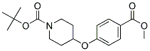 4-(4-Methoxycarbonyl-phenoxy)-piperidine-1-carboxylic acid tert-butyl ester Struktur