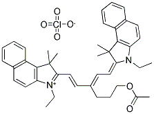 2-[(1E,3E)-3-[3-(ACETYLOXY)PROPYL]-5-(3-ETHYL-1,1-DIMETHYL-1,3-DIHYDRO-2H-BENZO[E]INDOL-2-YLIDENE)-1,3-PENTADIENYL]-3-ETHYL-1,1-DIMETHYL-1H-BENZO[E]INDOLIUM PERCHLORATE Struktur